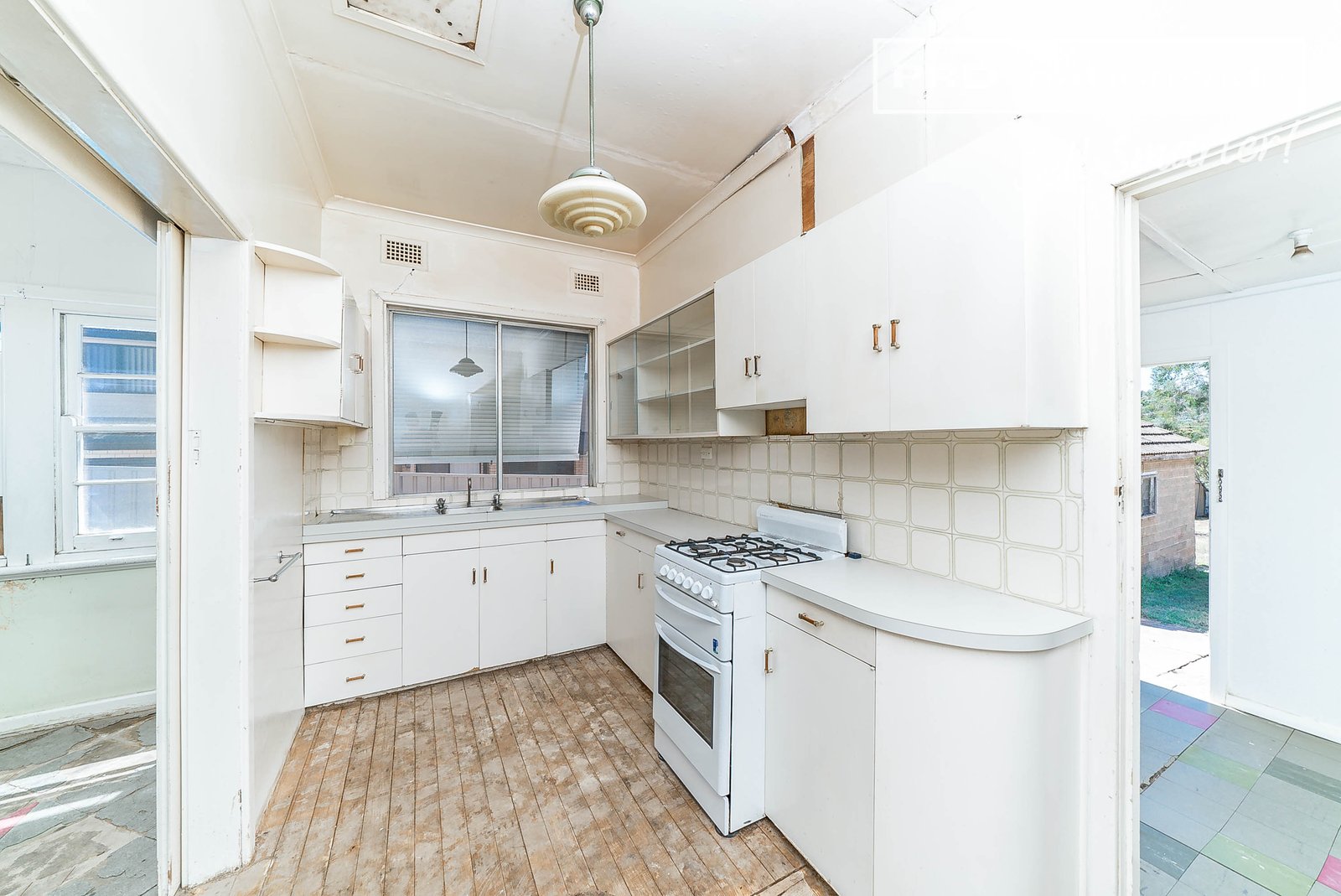 197 Lake Albert Road KOORINGAL 4