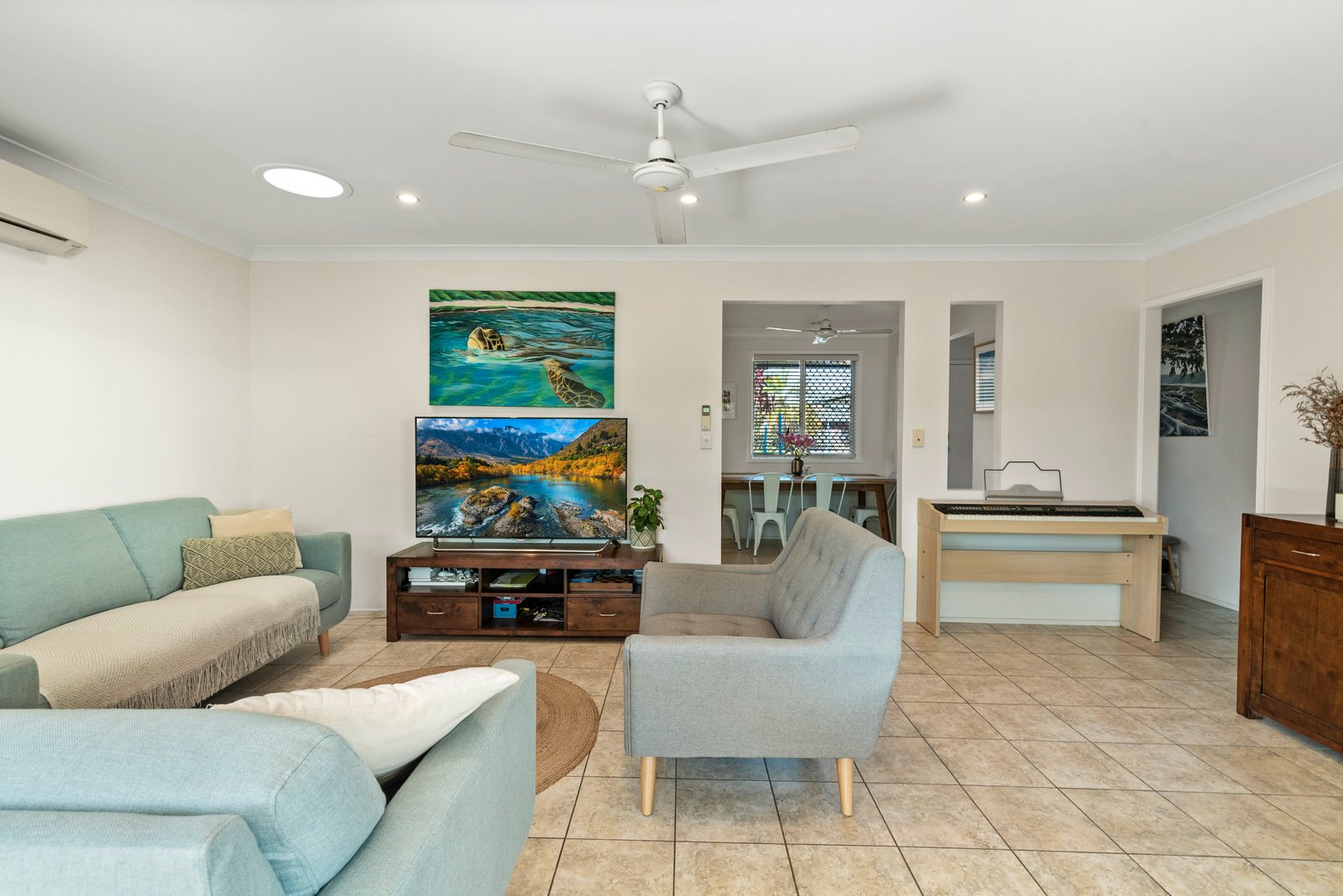 197 Mallawa Drive PALM BEACH 8