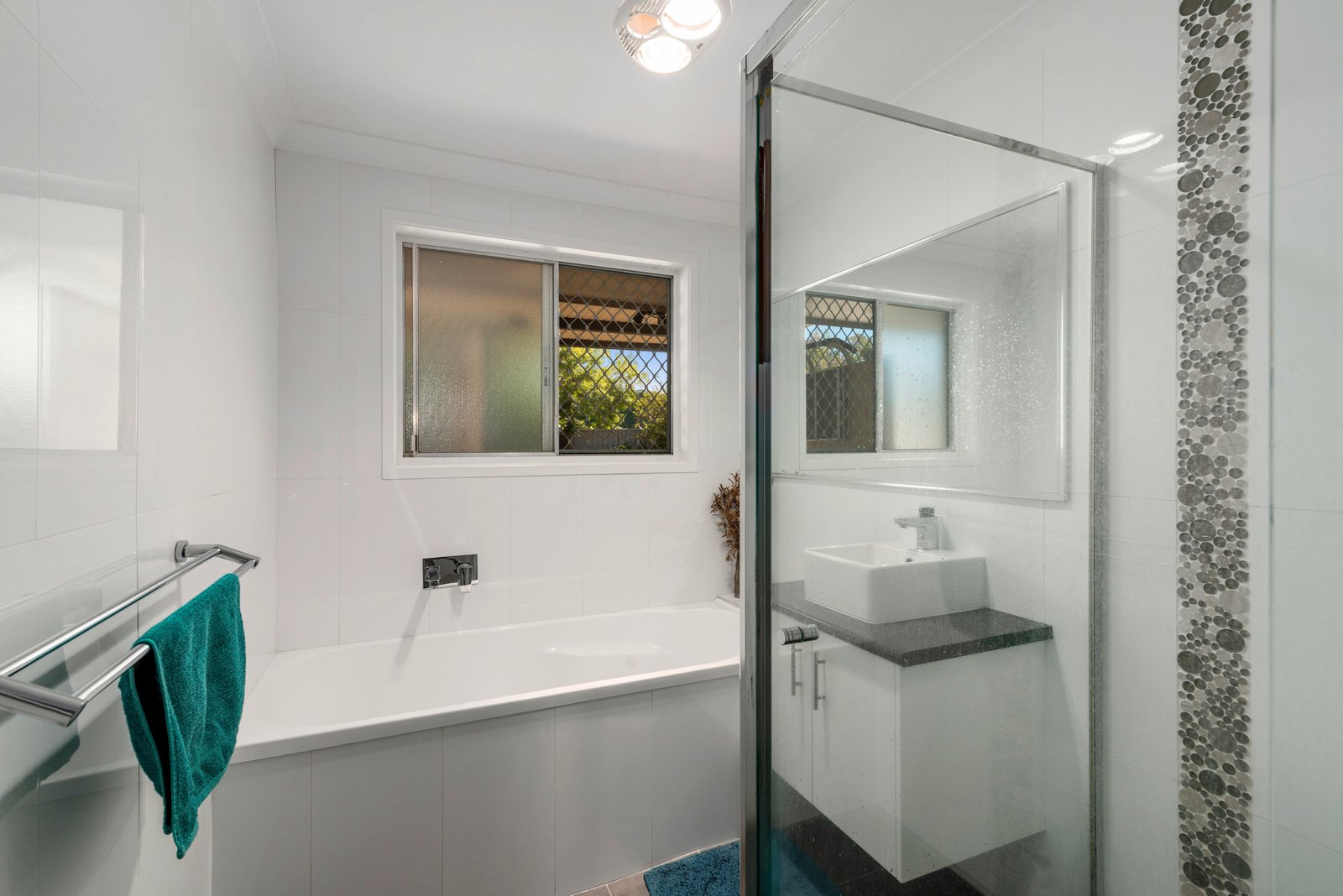 197 Mallawa Drive PALM BEACH 8