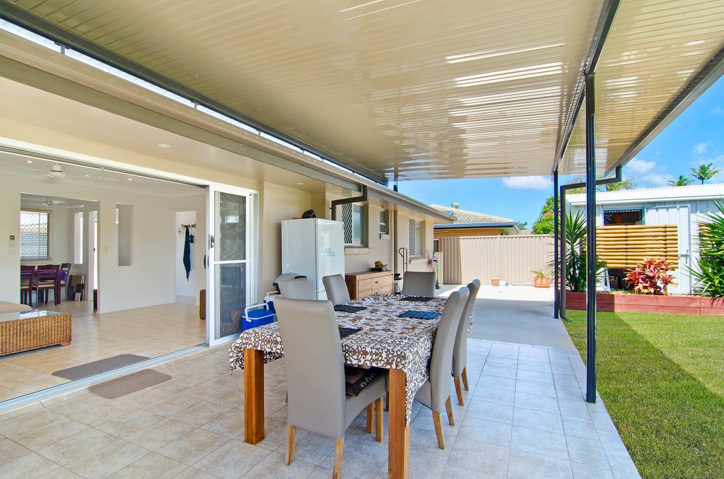197 Mallawa Drive PALM BEACH 5
