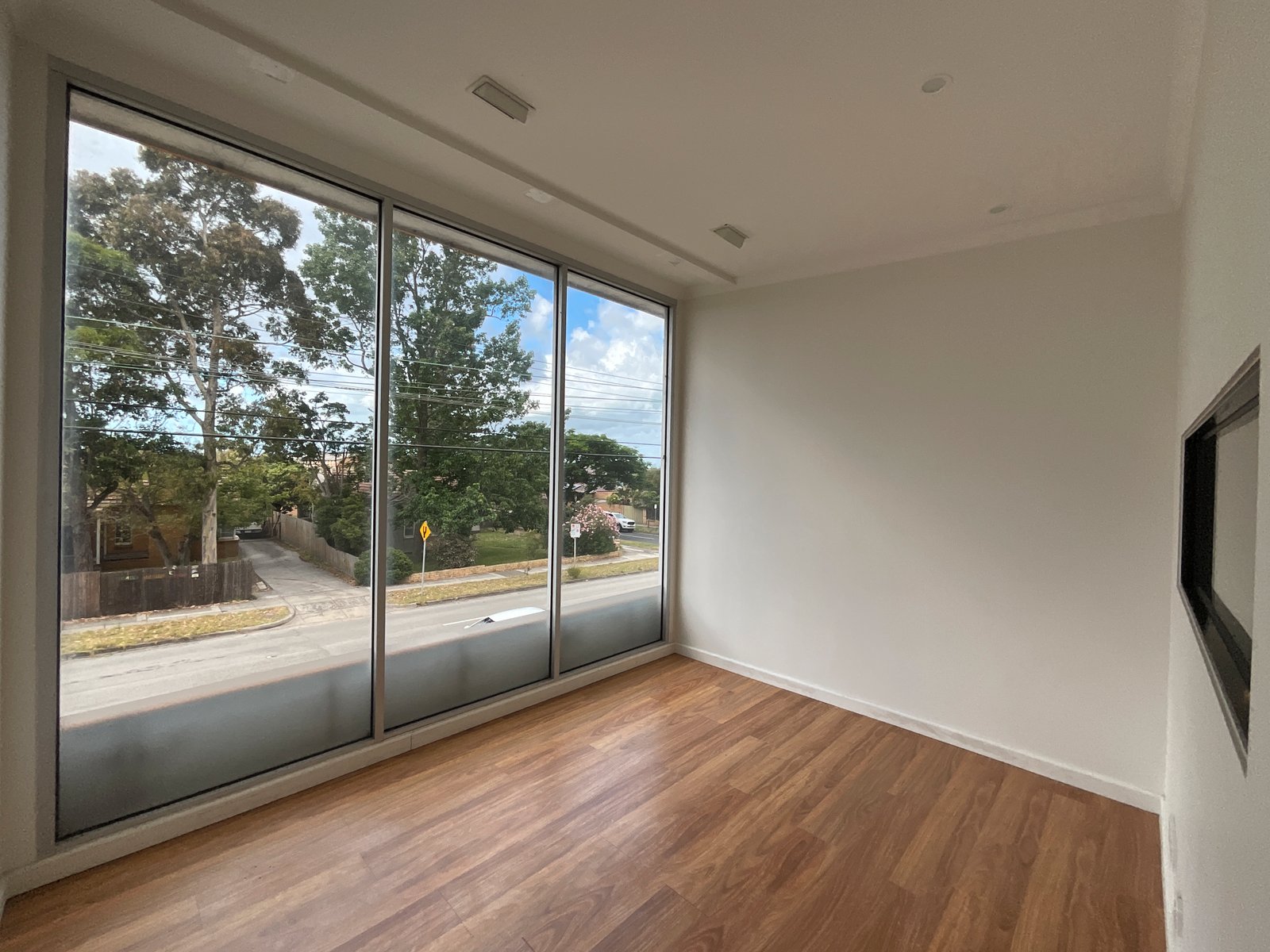 Gallery: 1/977 North Road