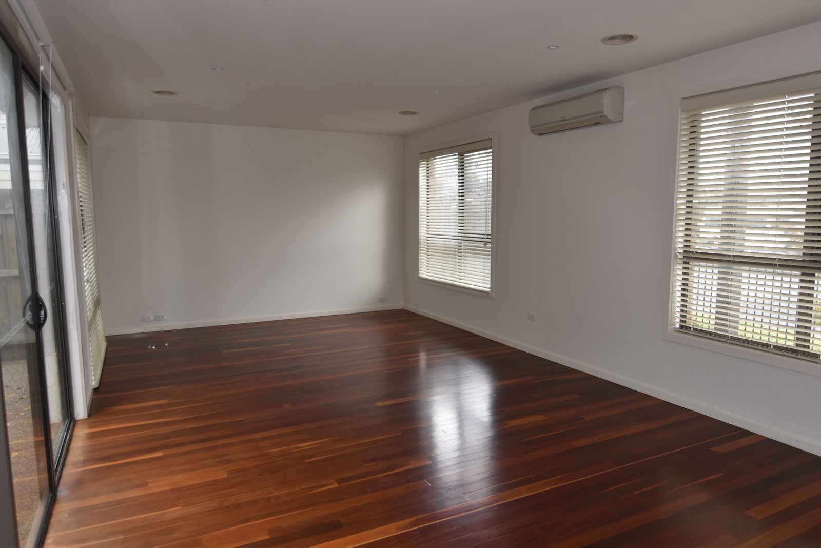 Gallery: 197B Kilgour Street