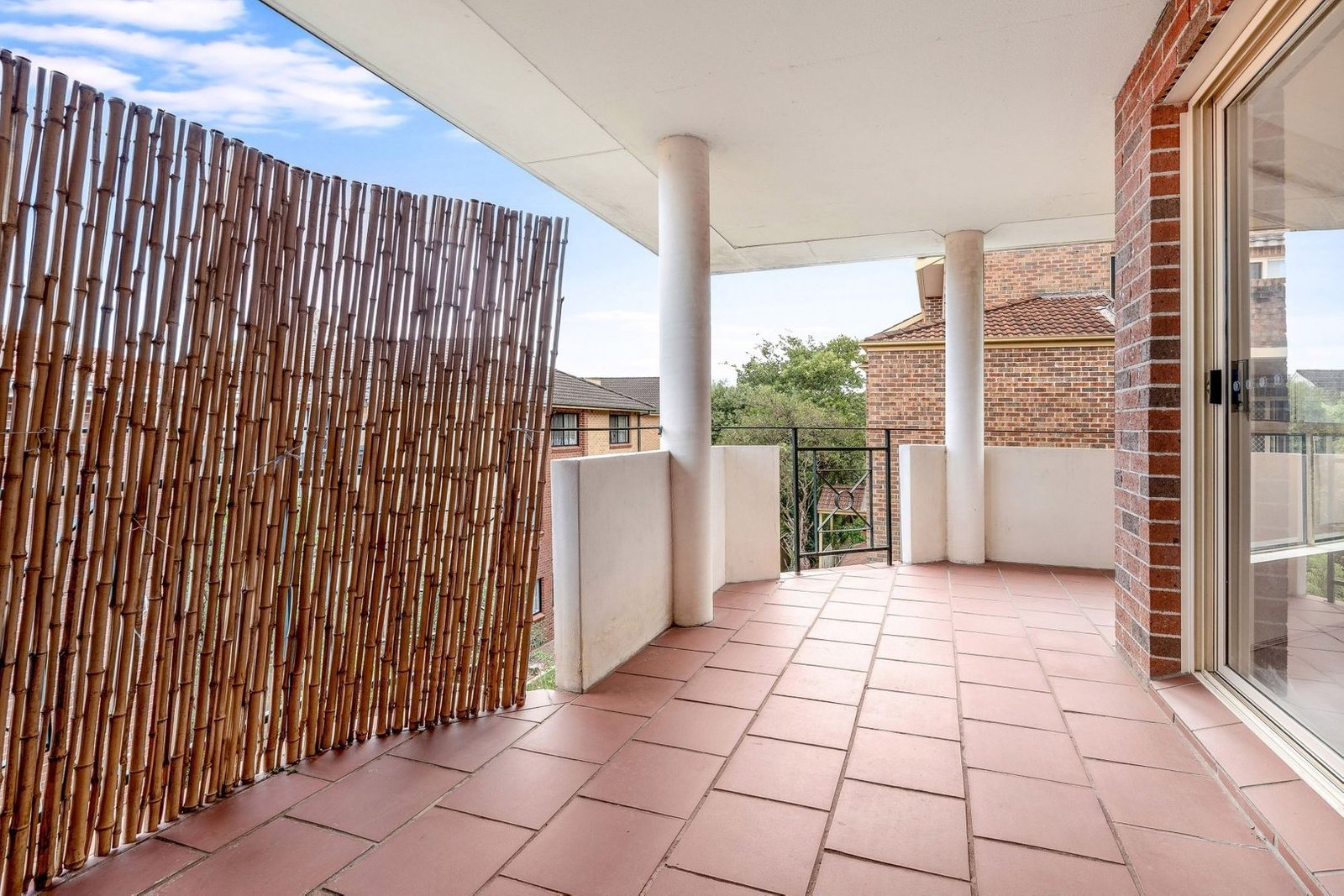 19/8-12 Bond Street HURSTVILLE 8