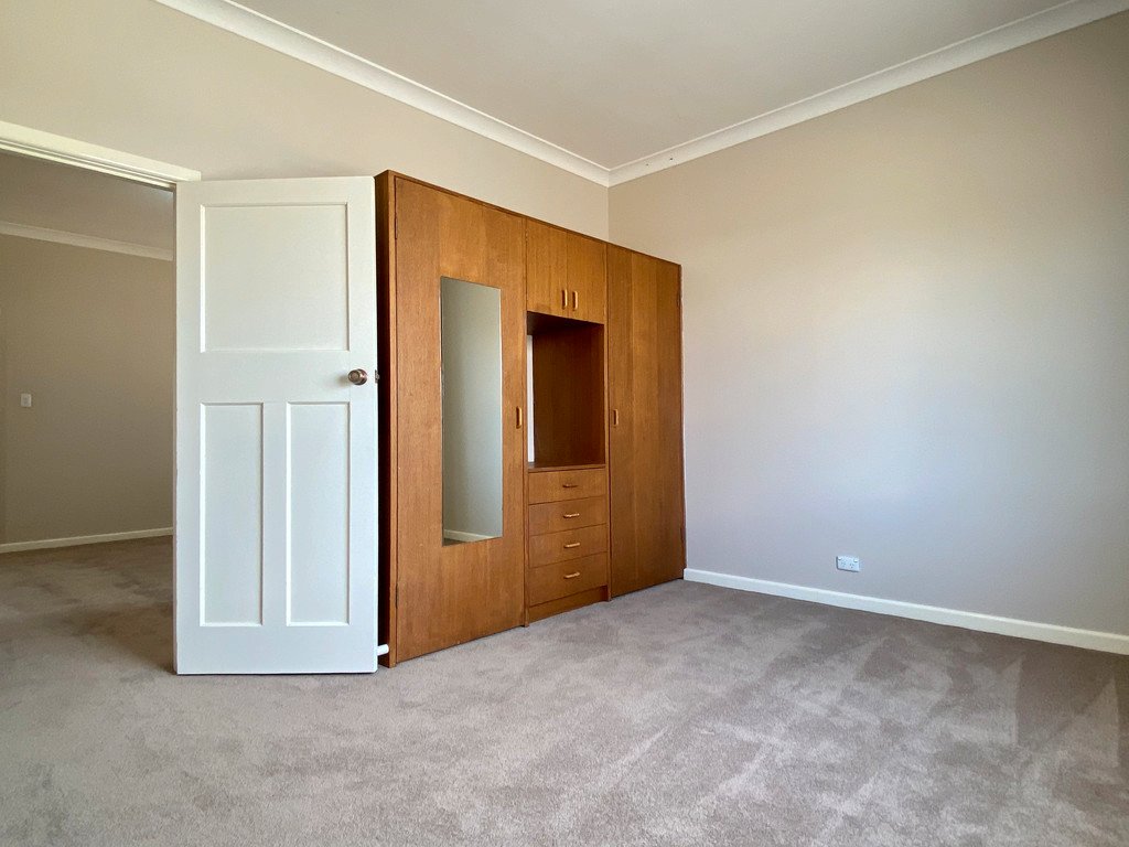 198 Alexandra Street EAST ALBURY 9