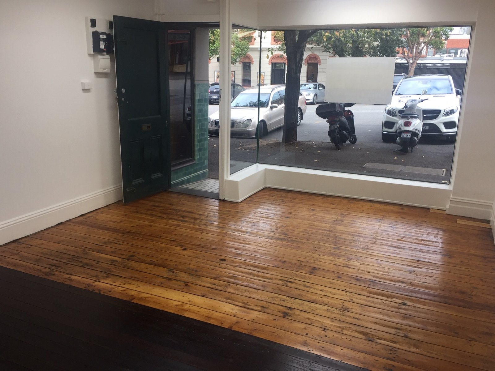 Gallery: 198 Bank Street