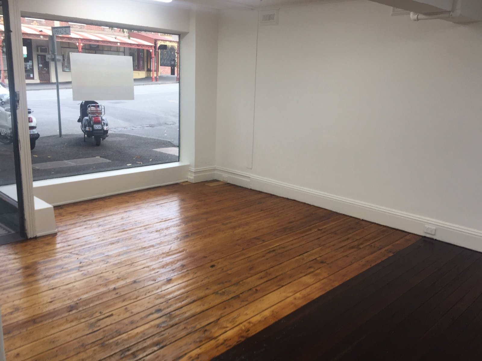 Gallery: 198 Bank Street