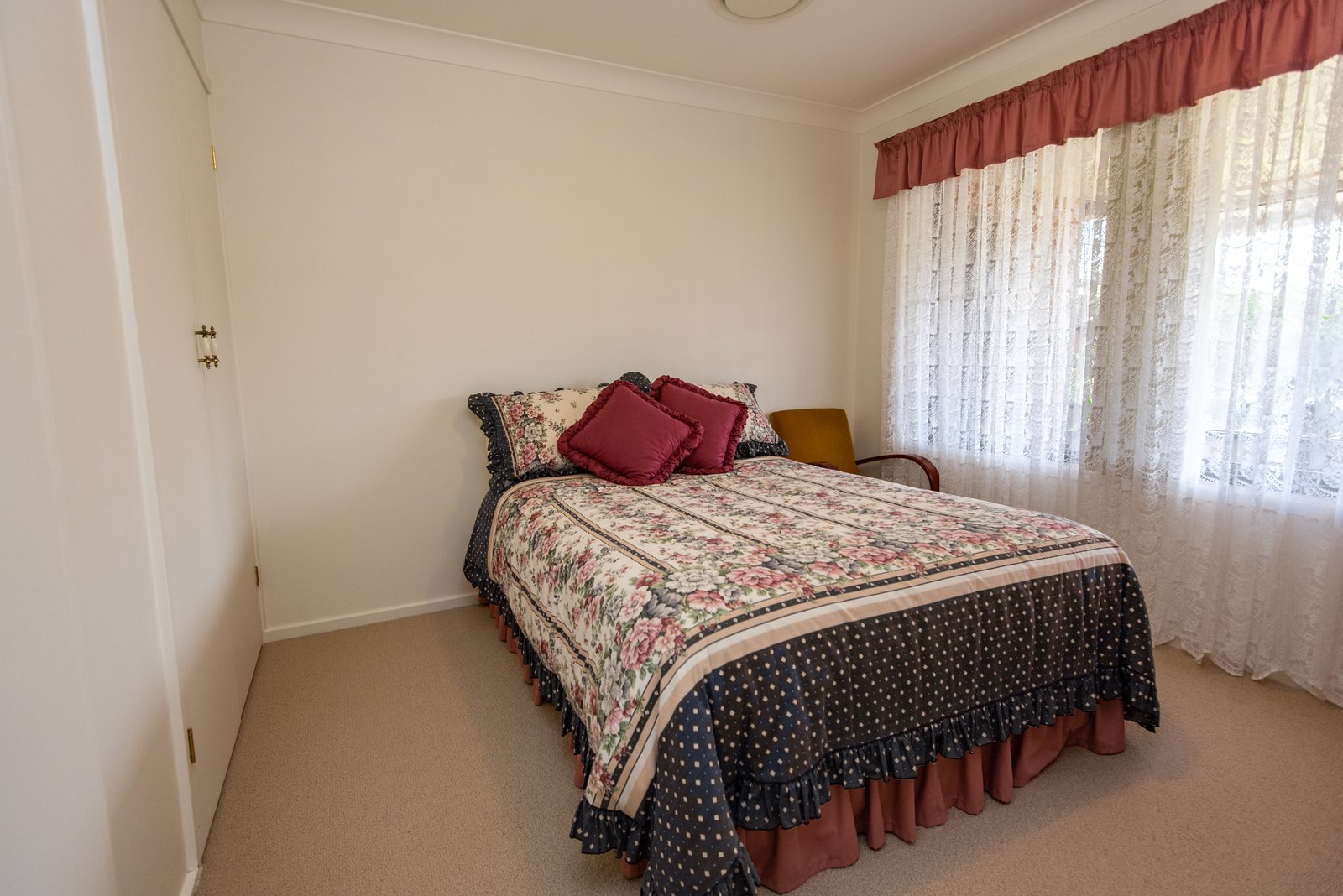 198 Bournes Lane TAMWORTH 8