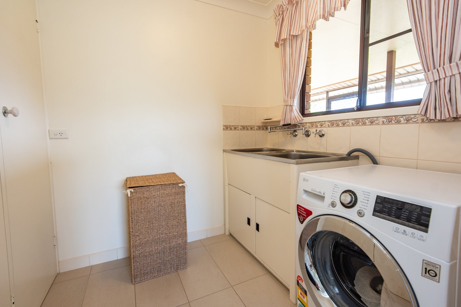 198 Bournes Lane TAMWORTH 9