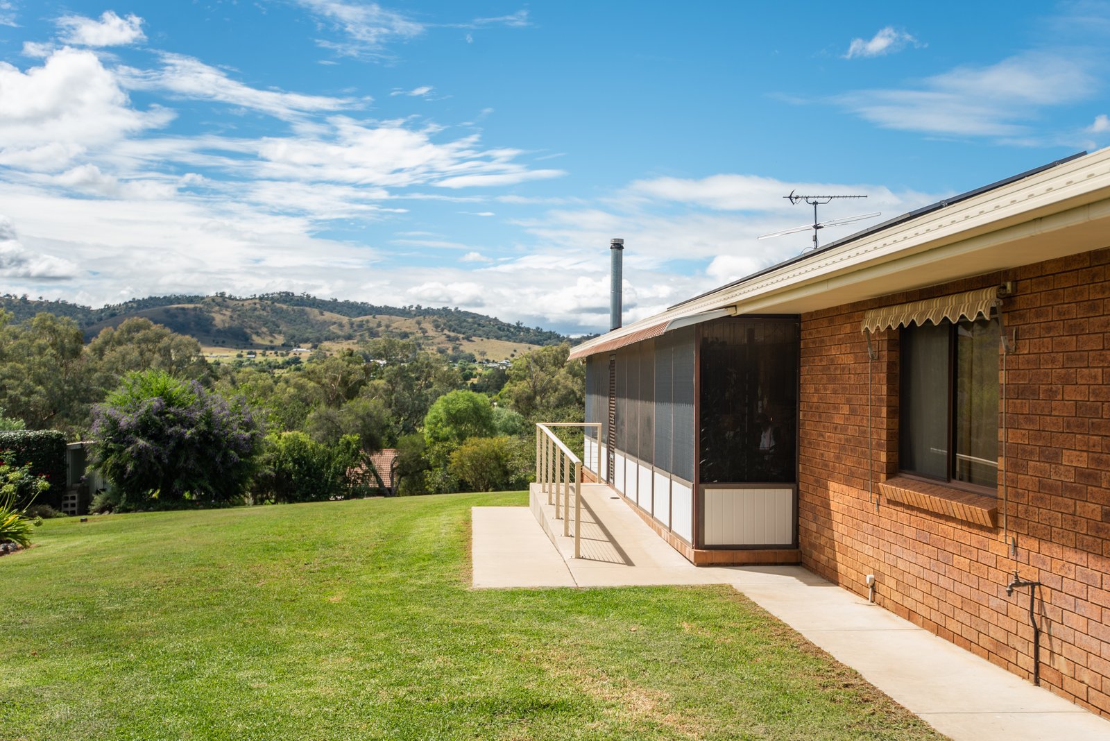 198 Bournes Lane TAMWORTH 11
