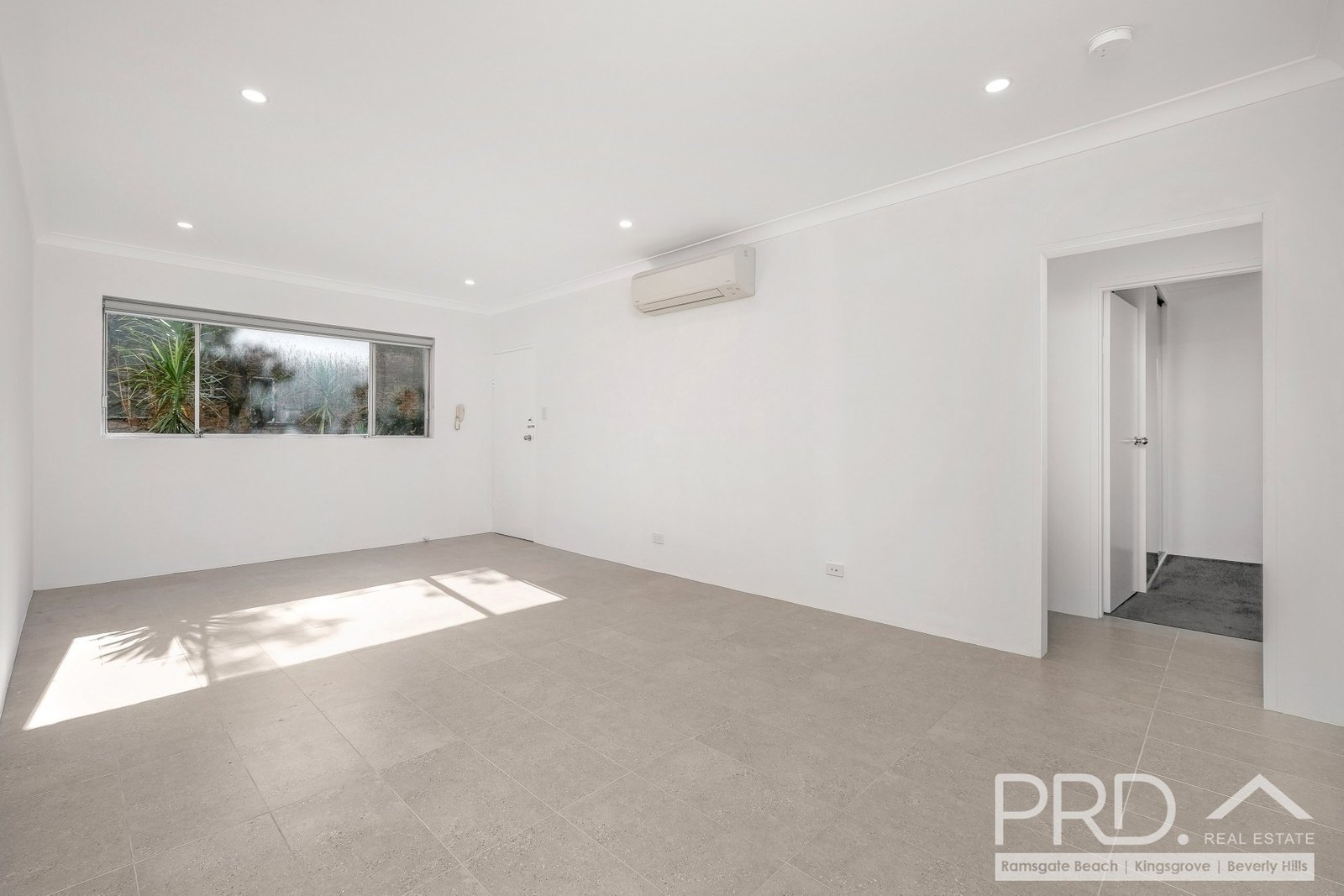 1/98 Chuter Avenue RAMSGATE BEACH 6