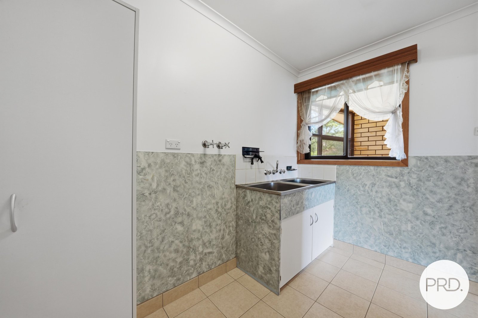 198 Lachlan Road LACHLAN 24