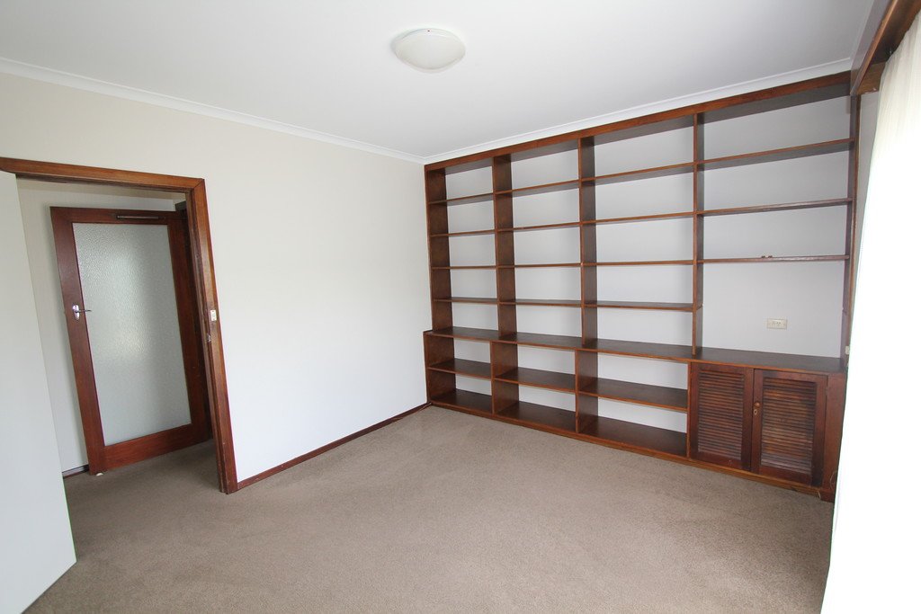 198 Yarrowee Street SEBASTOPOL 11