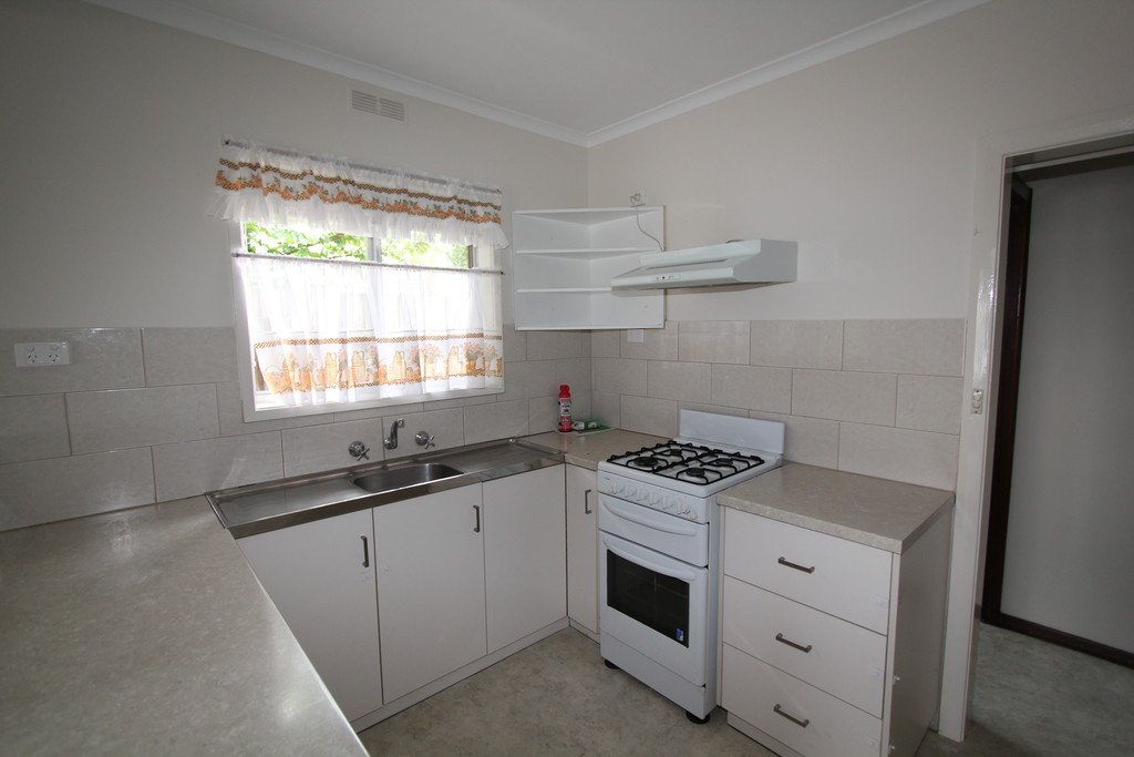 198 Yarrowee Street SEBASTOPOL 5