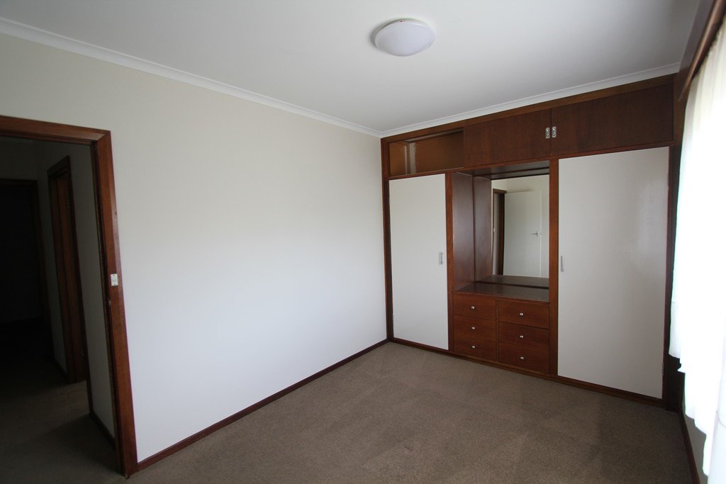 198 Yarrowee Street SEBASTOPOL 9