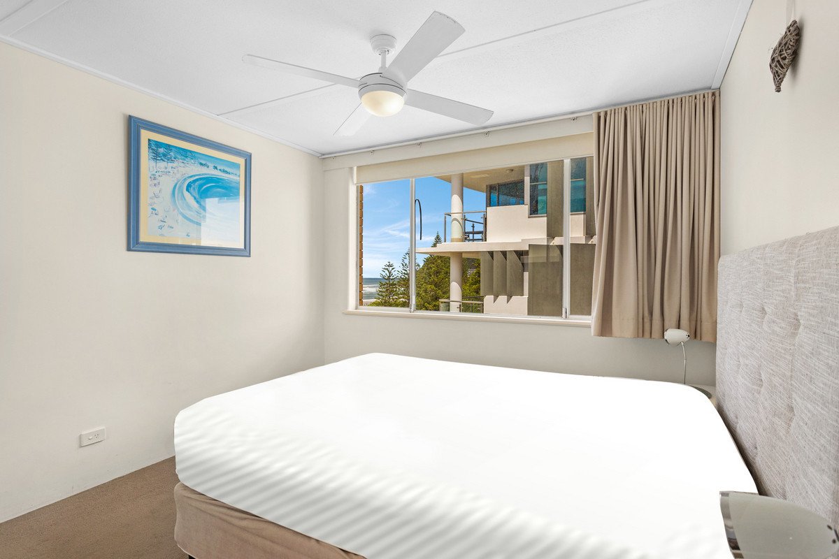 19/82 The Esplanade Burleigh Heads 7
