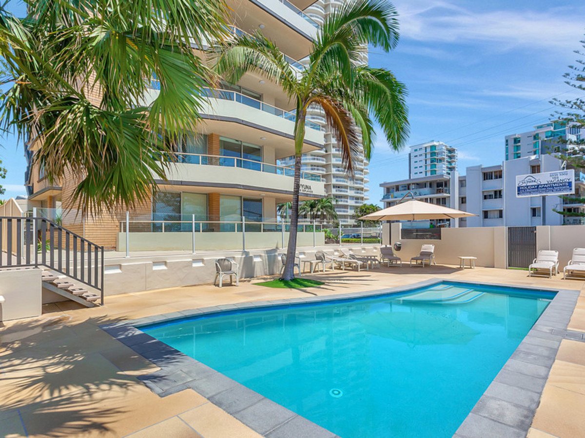 19/82 The Esplanade Burleigh Heads 11