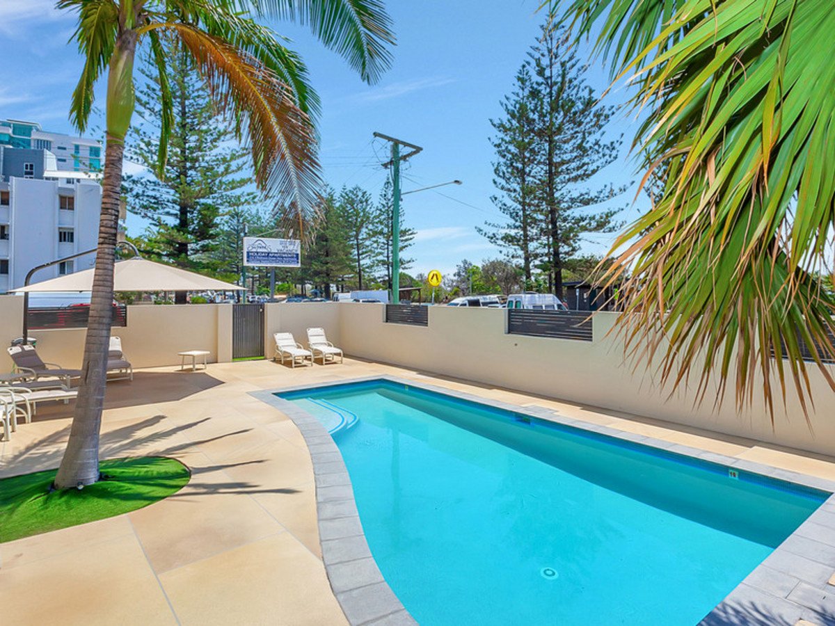 19/82 The Esplanade Burleigh Heads 12