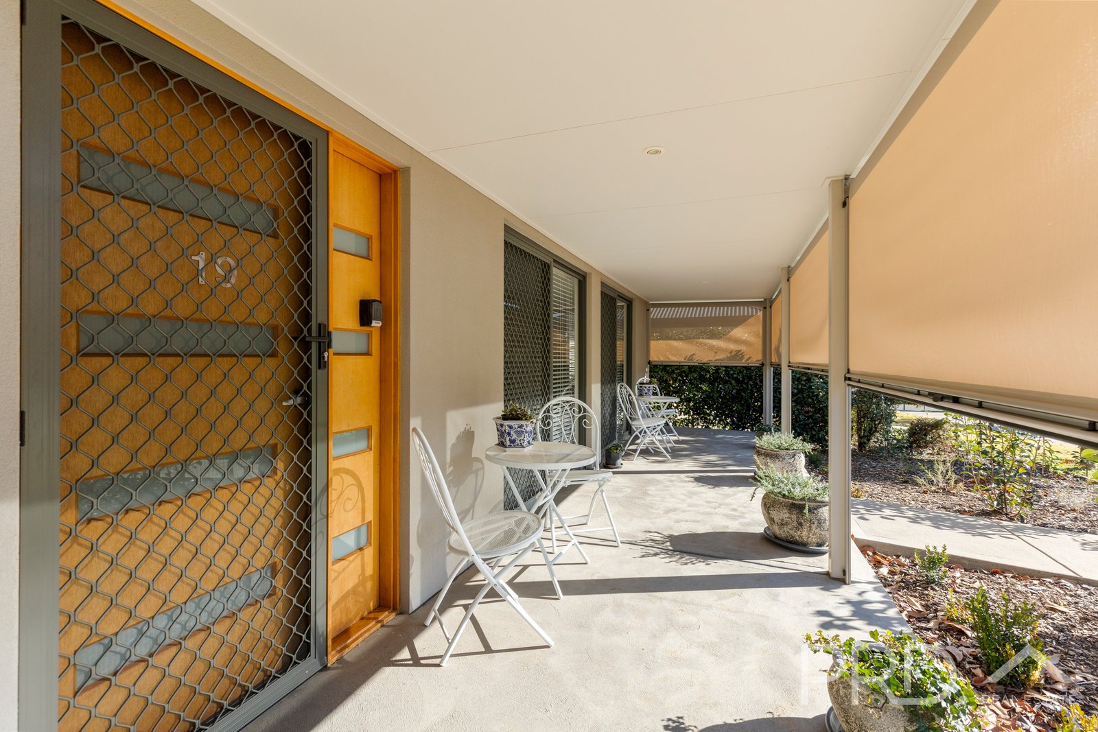 19/84 Currawong Road TUMUT 11