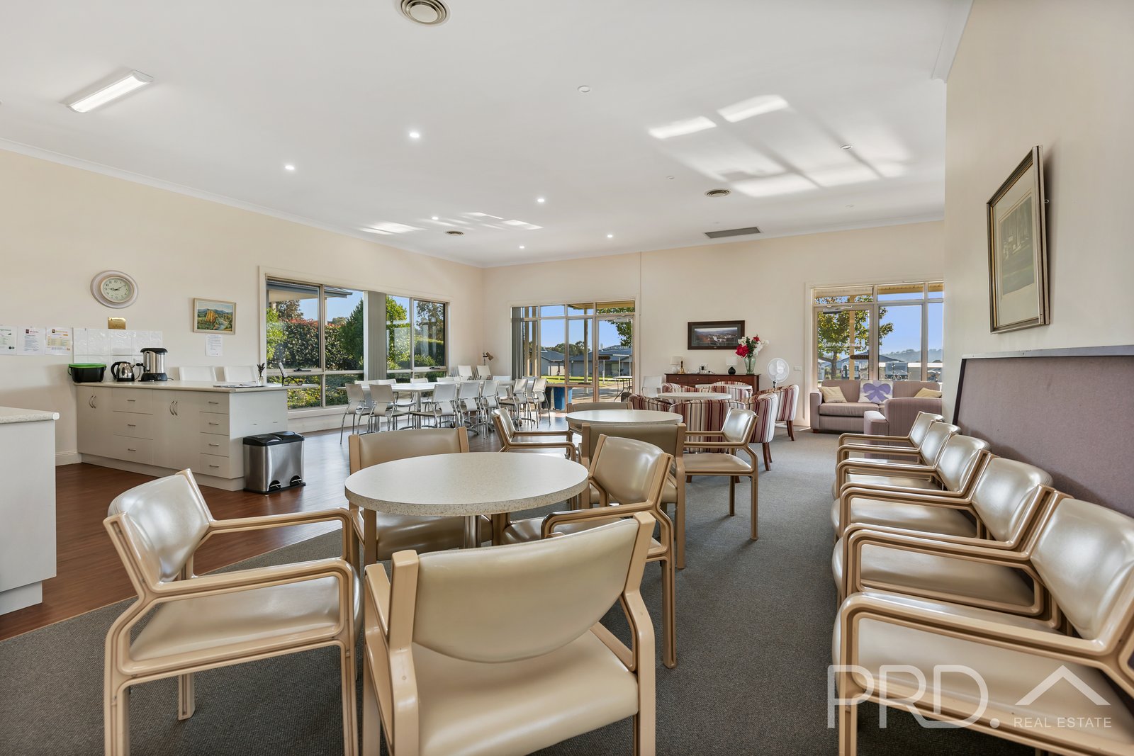 19/84 Currawong Road TUMUT 20