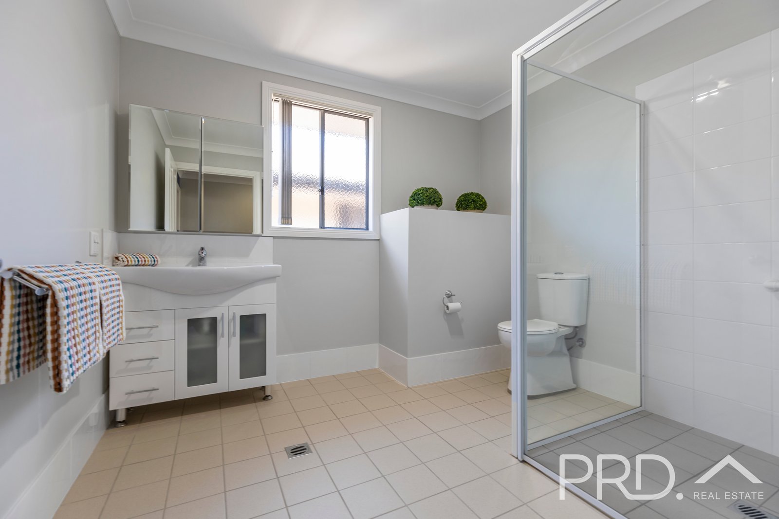 19/84 Currawong Road TUMUT 8