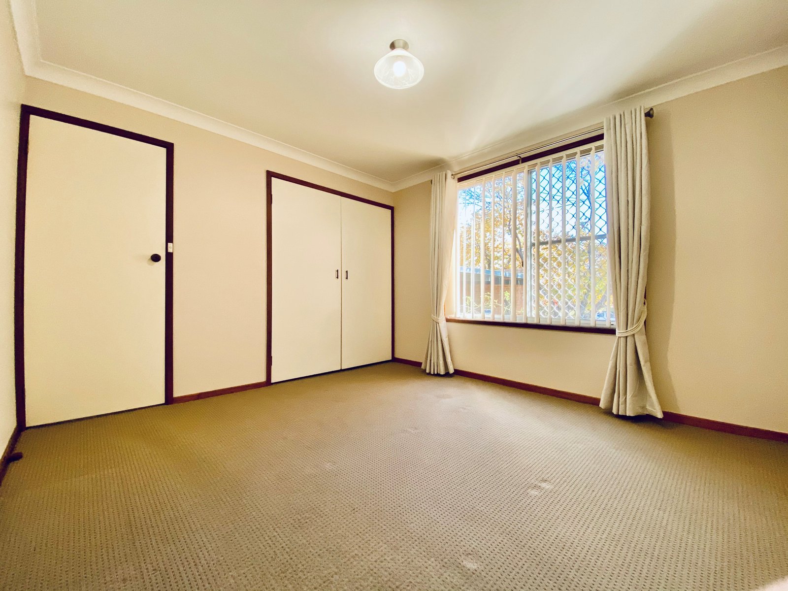 1/98a Carthage Street TAMWORTH 20