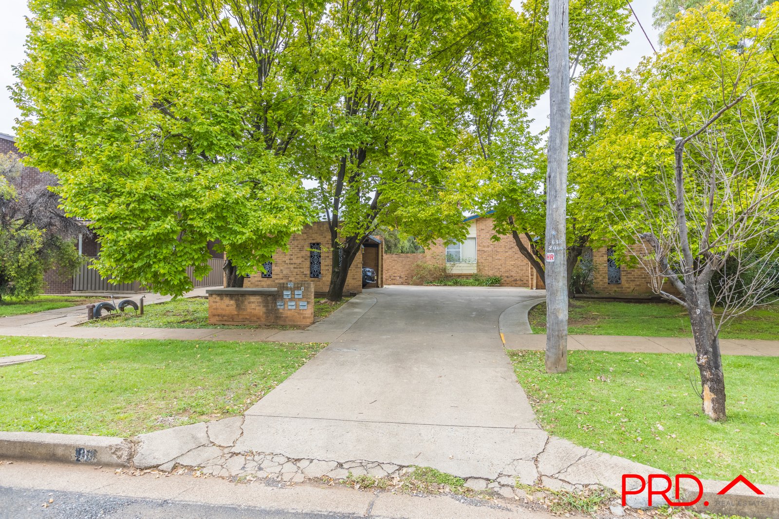 1/98A Carthage Street TAMWORTH 2