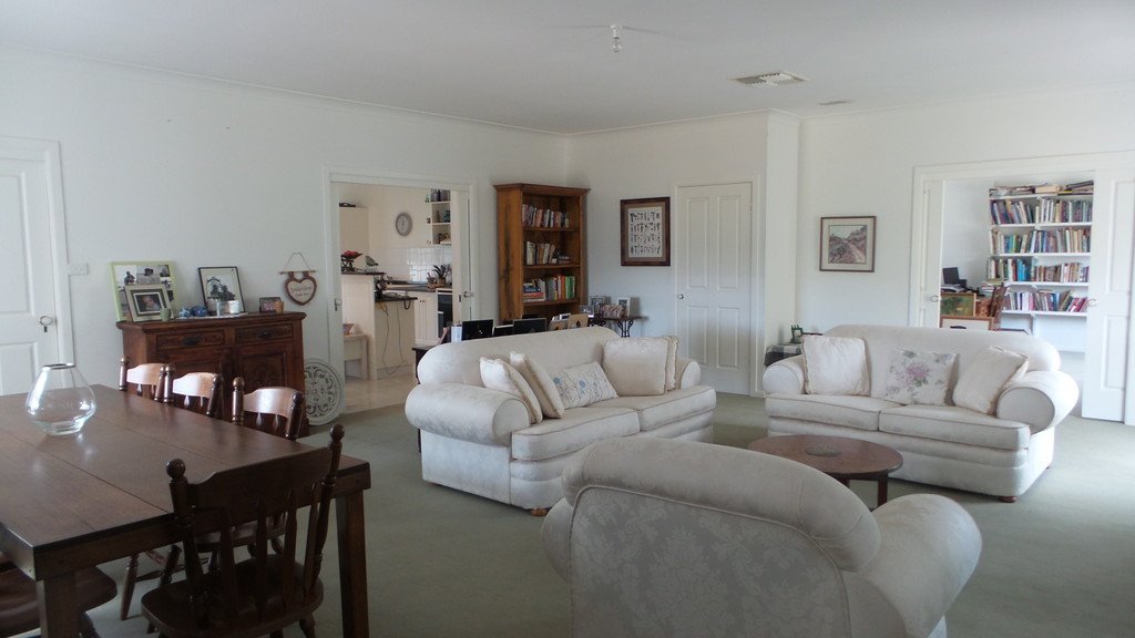 199 Echo Hills Road TAMWORTH 3