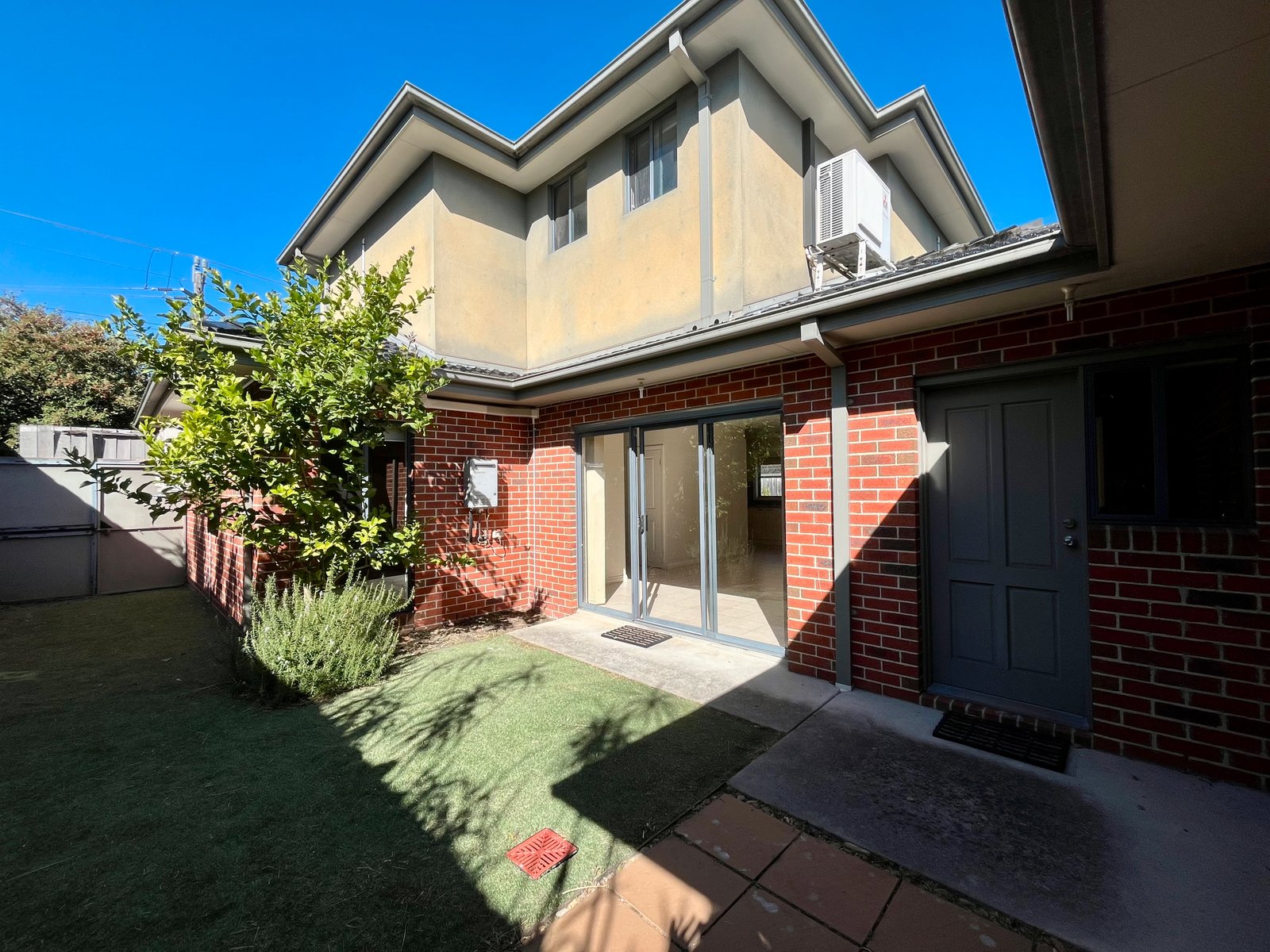 Gallery: 1/99 Huntingdale Road