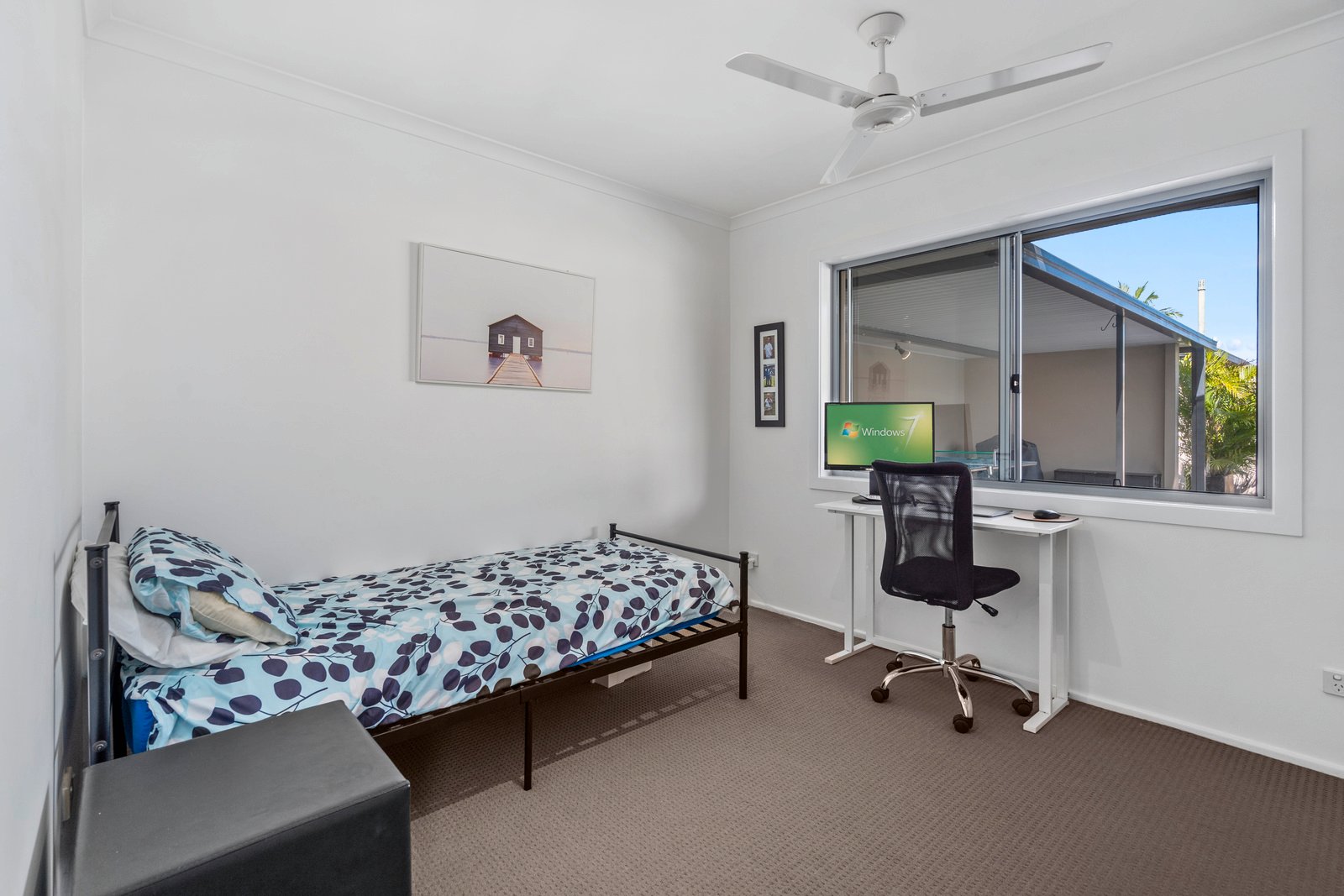 199 Mallawa Drive PALM BEACH 15