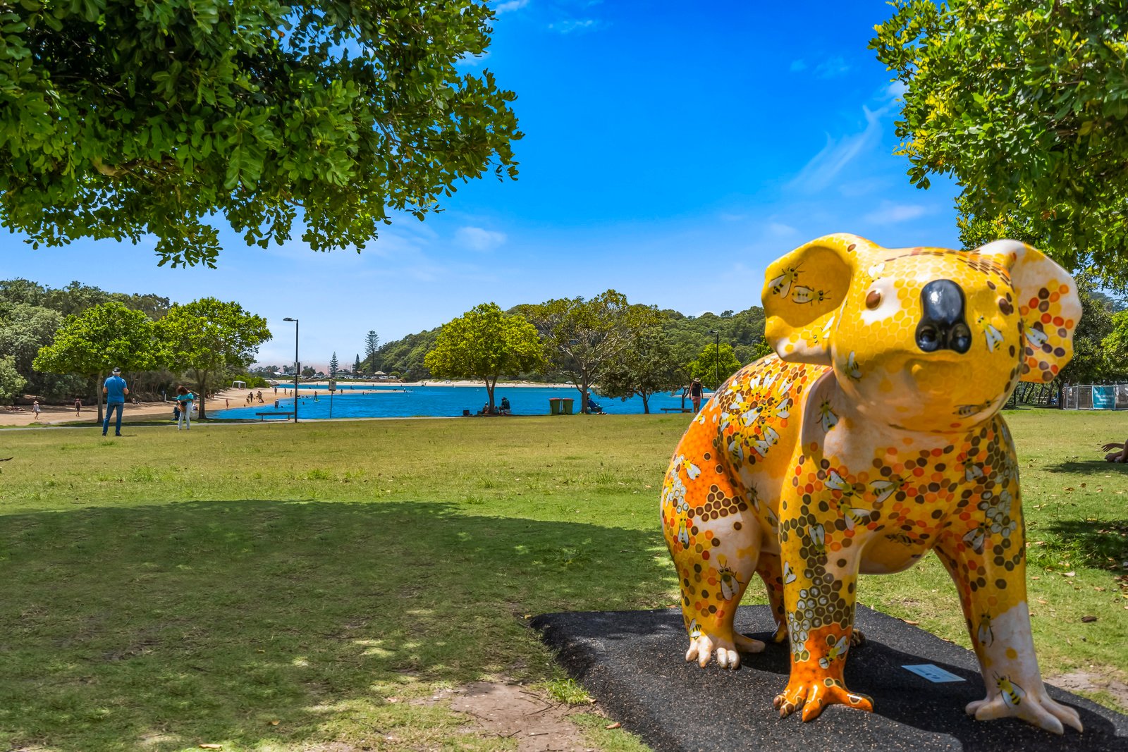 199 Mallawa Drive PALM BEACH 17