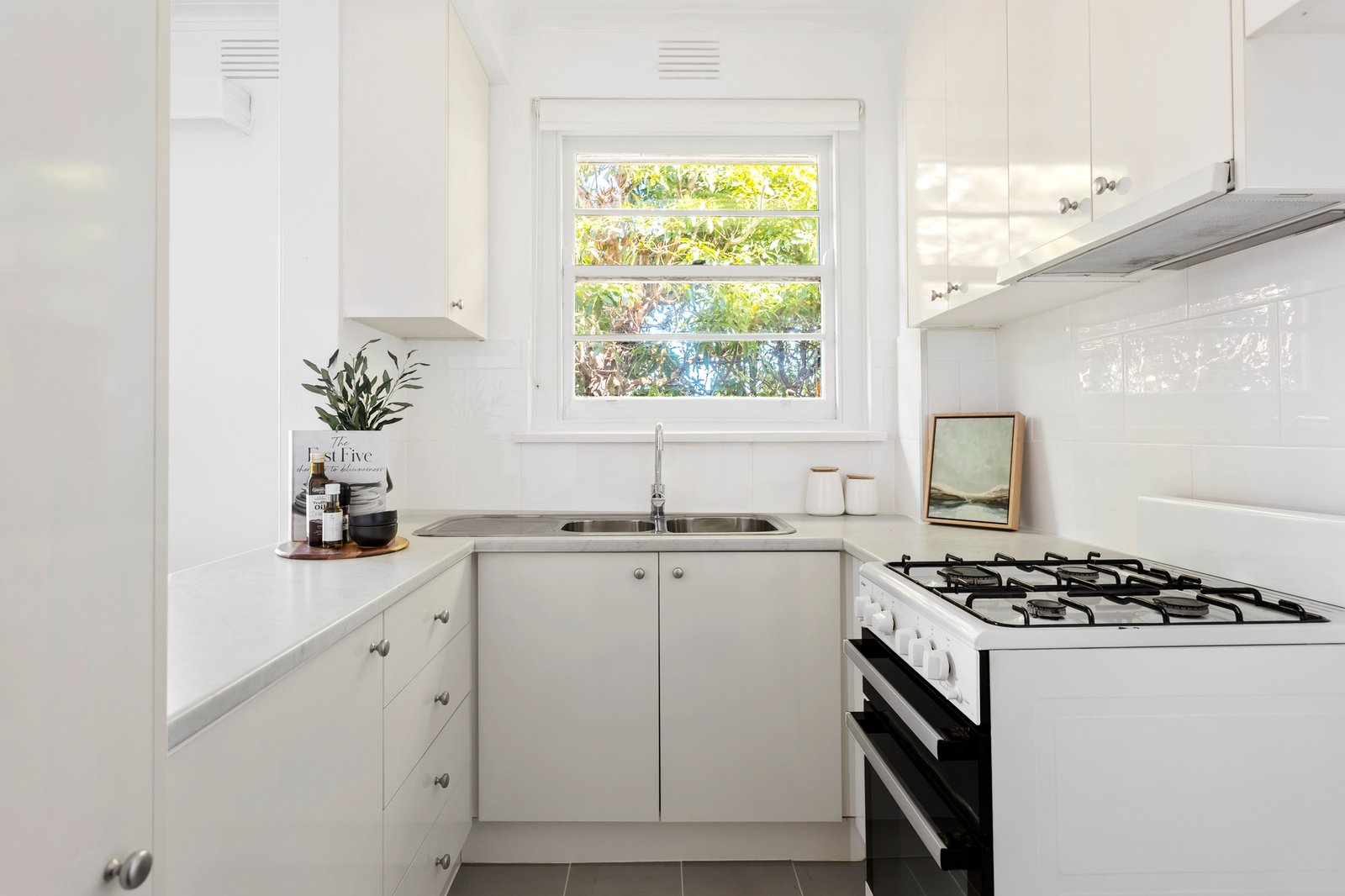 Real Estate and Property in 19/91 Ormond Esplanade, Elwood, VIC