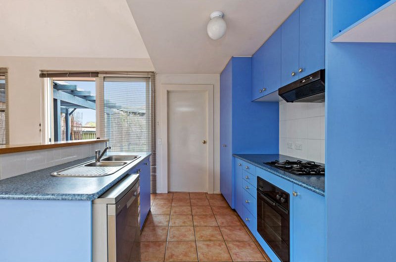 Gallery: 19A Deakin Street