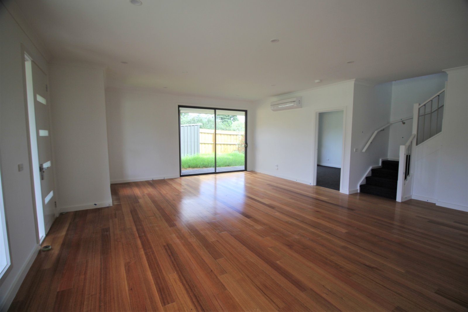 Gallery: 19A Electra Avenue