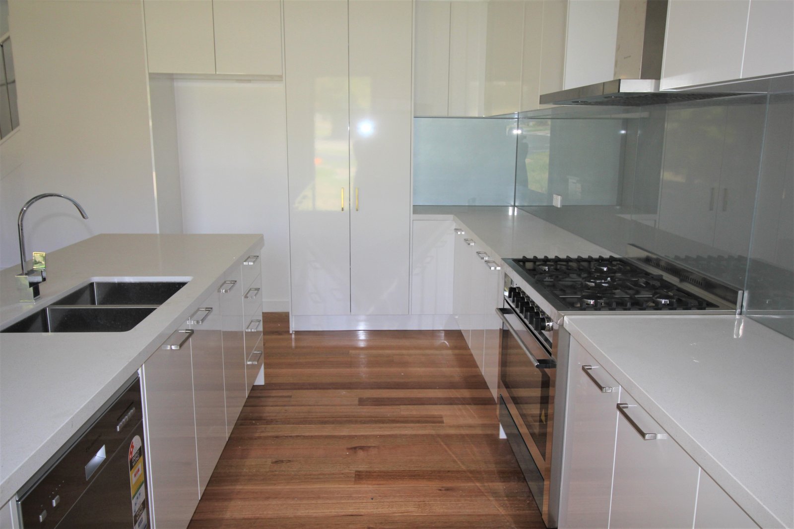 Gallery: 19A Electra Avenue