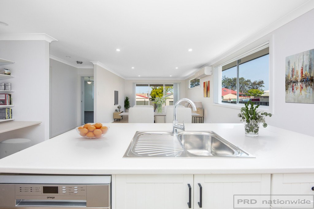 19a Glenroy Street THORNTON 12