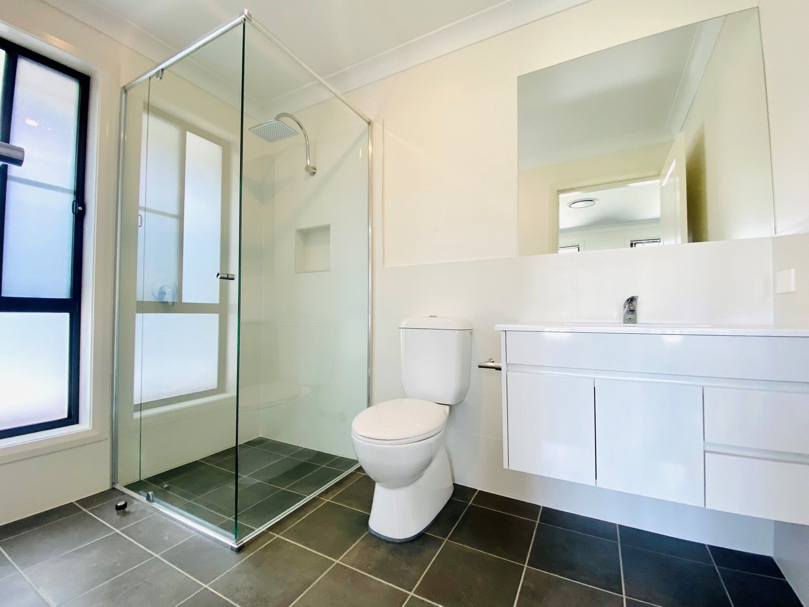19a Ibis Street TAMWORTH 4