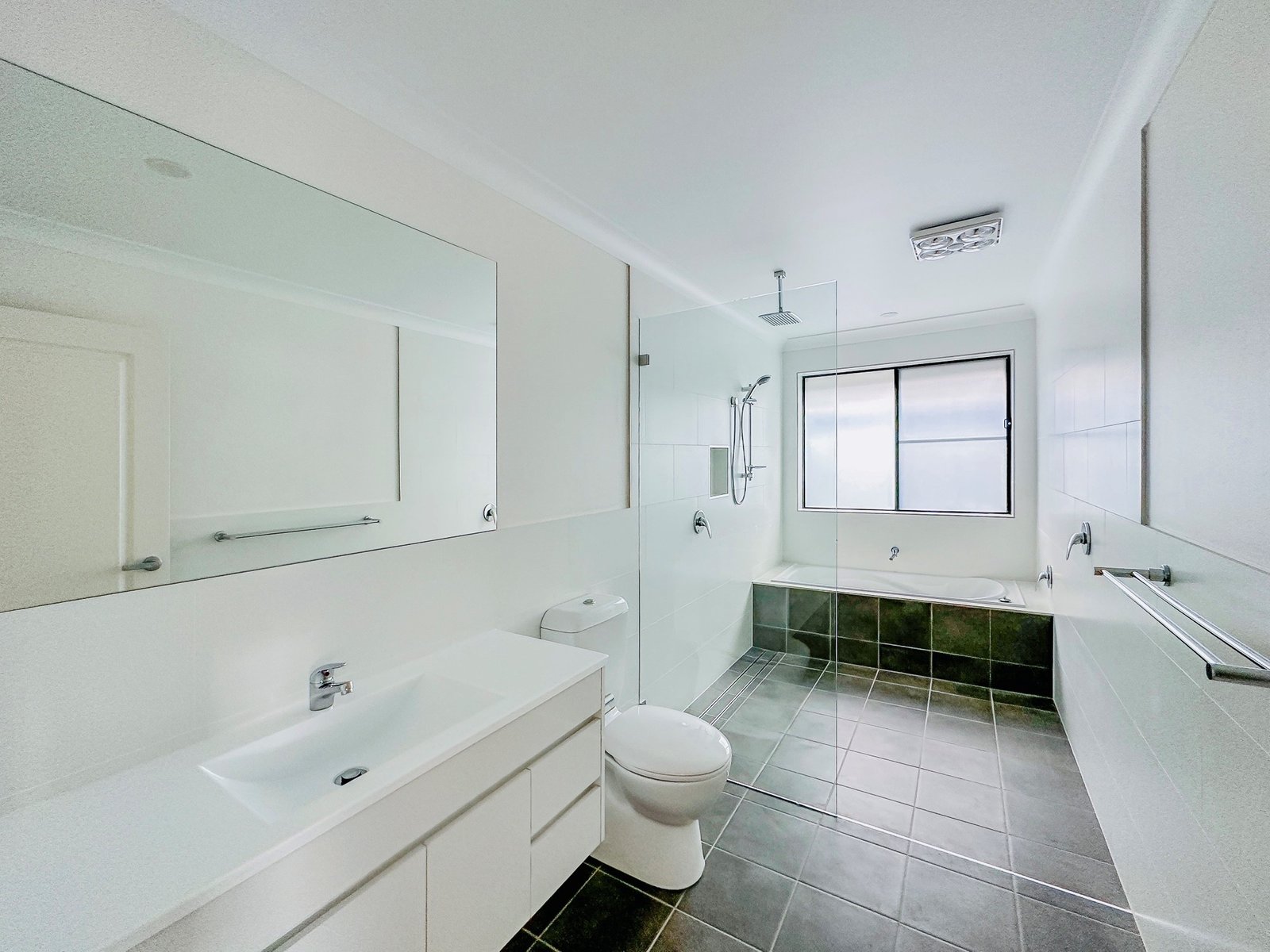 19a Ibis Street TAMWORTH 6