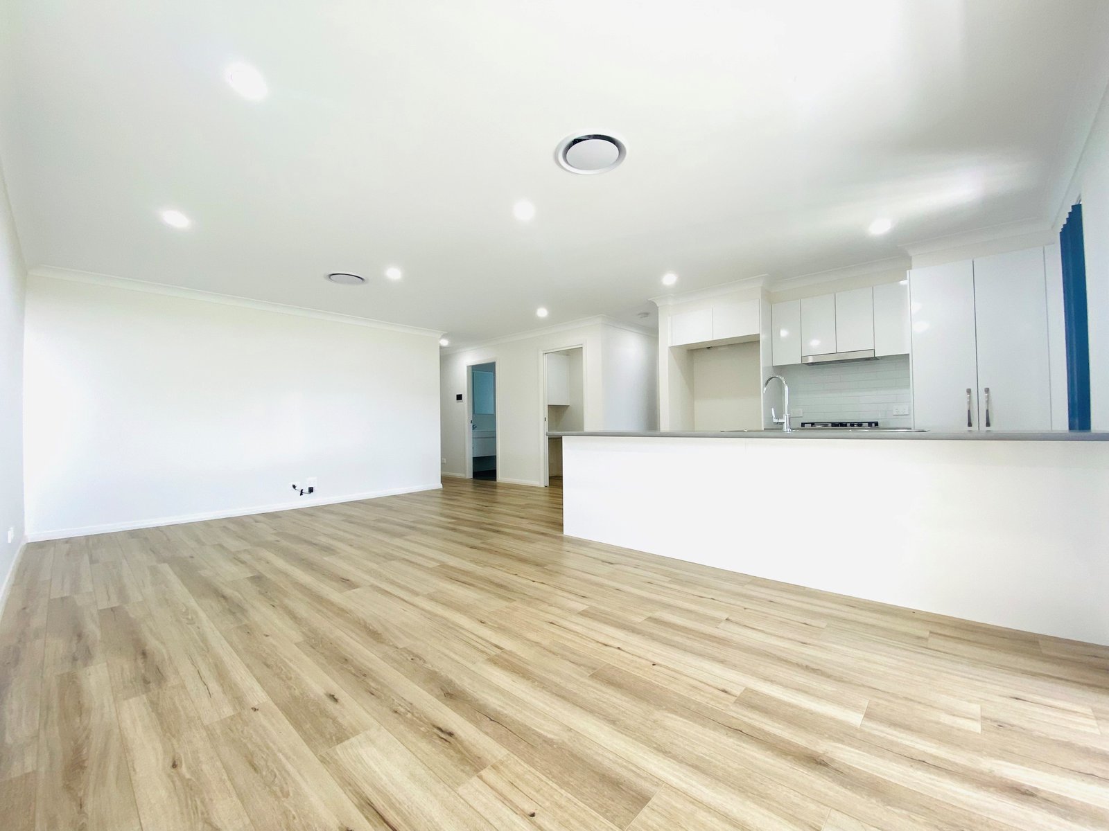 19a Ibis Street TAMWORTH 8