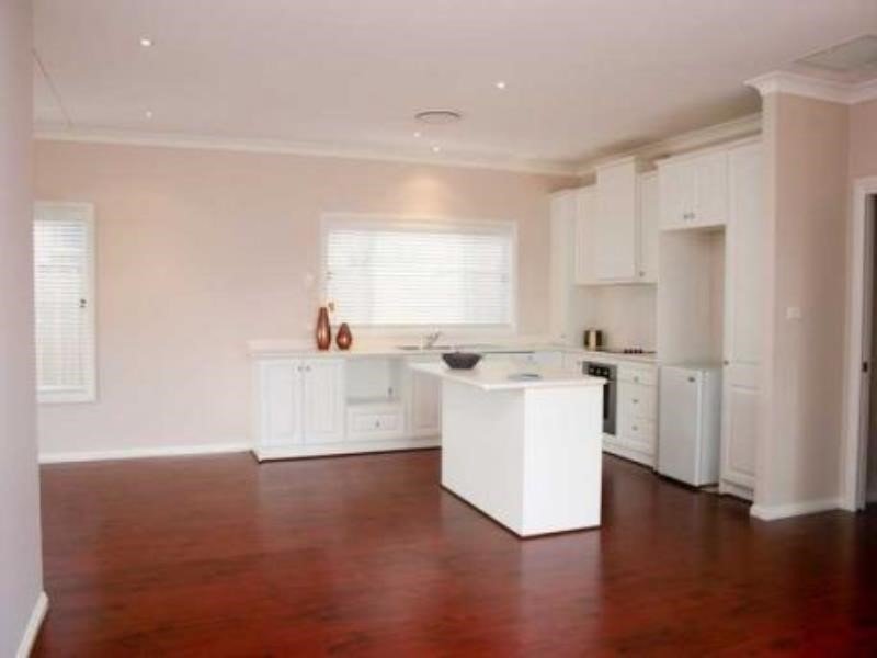 19a Wilburtree Street TAMWORTH 4