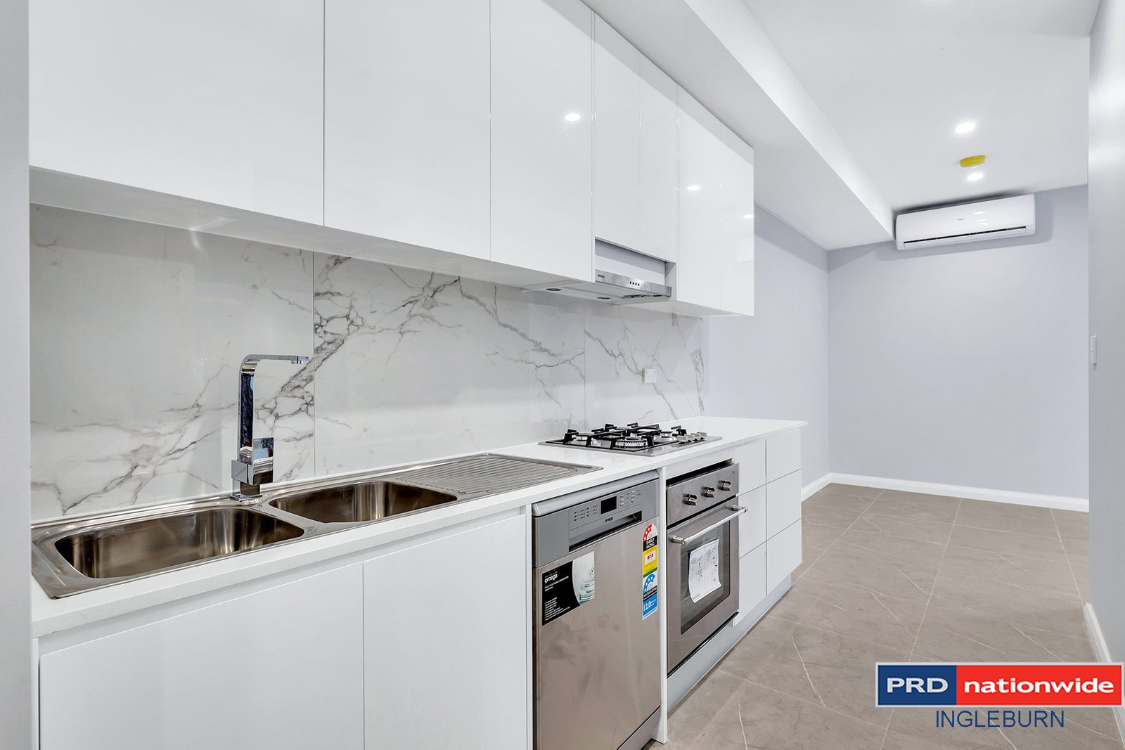 19A Willowdale Drive DENHAM COURT 1