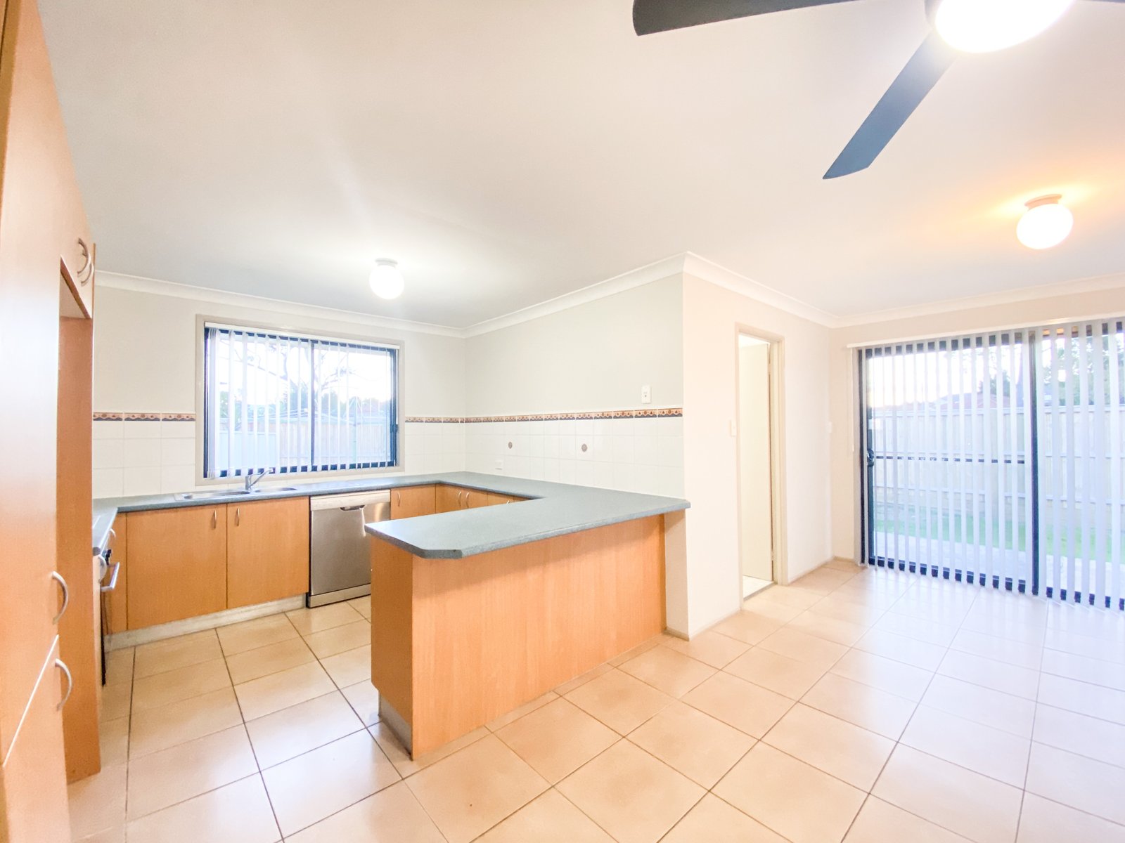 19B Cabin Close SALAMANDER BAY 9