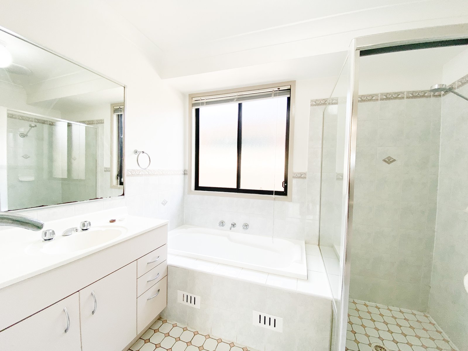 19B Cabin Close SALAMANDER BAY 14