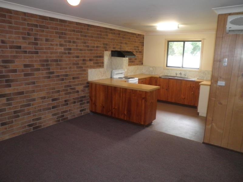 19b Maxwell Street TAMWORTH 2