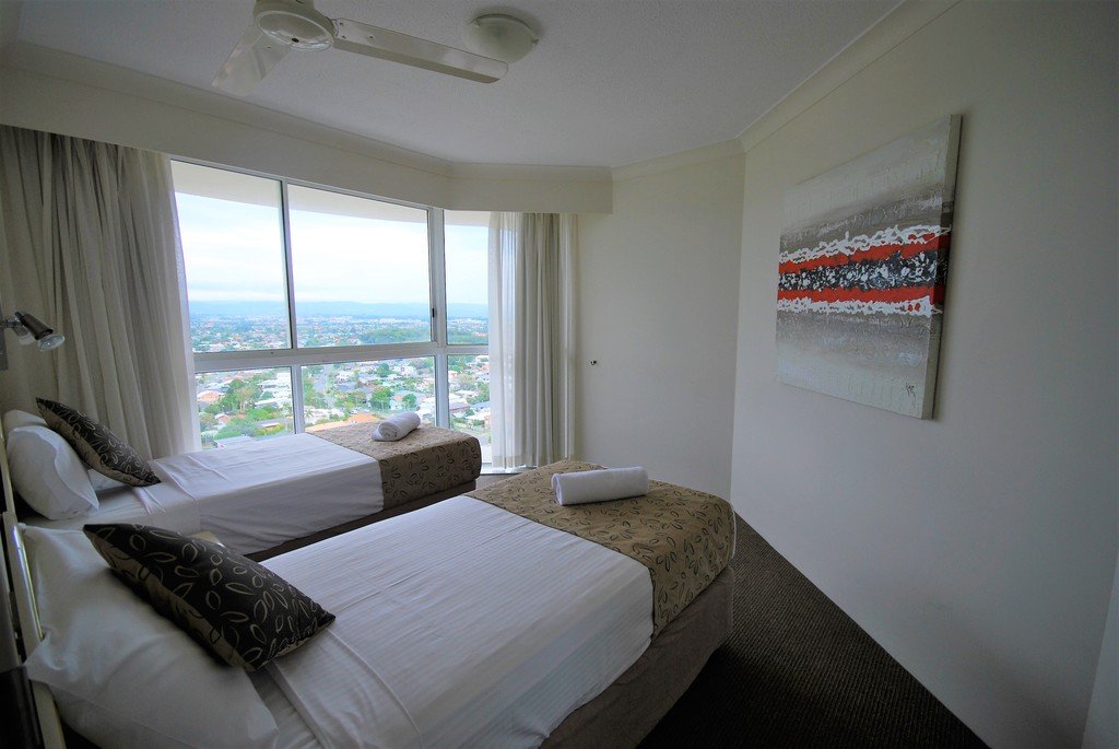 19C Second Ave BURLEIGH HEADS 6