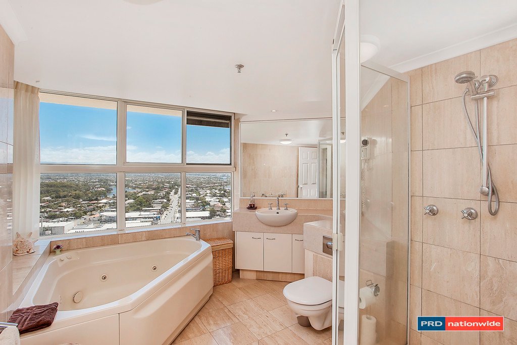 19E/238 THE Esplanade BURLEIGH HEADS 7