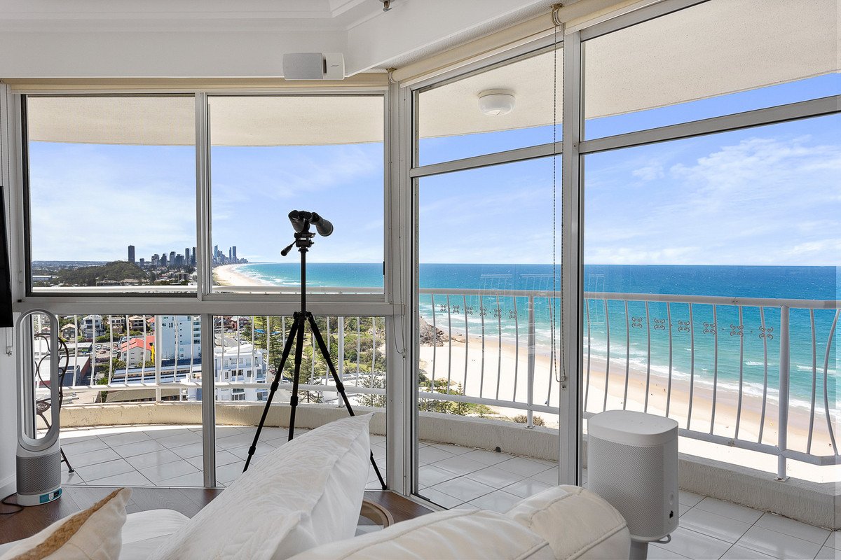 19E/238 The Esplanade Burleigh Heads 8