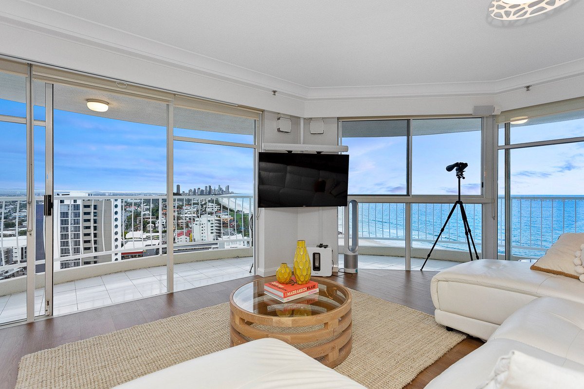 19E/238 The Esplanade Burleigh Heads 16