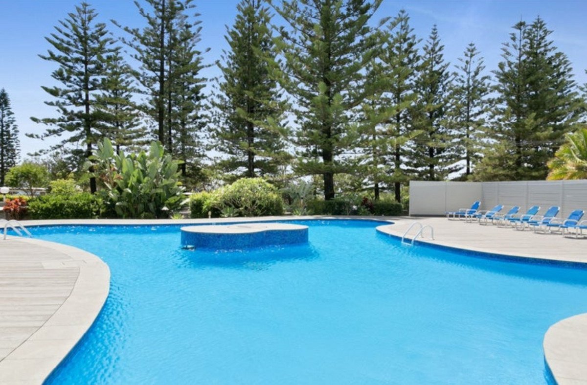 19E/238 The Esplanade Burleigh Heads 25