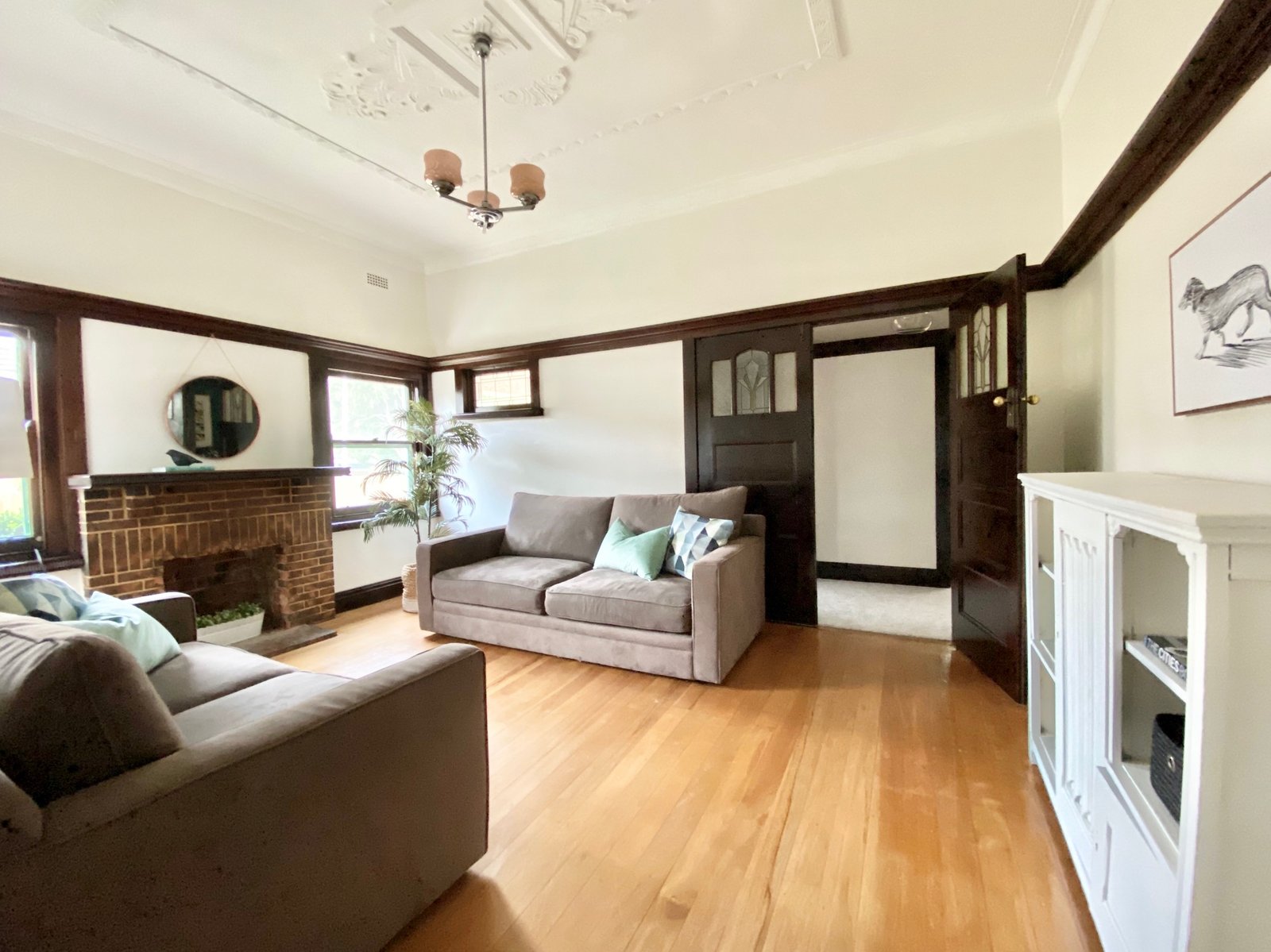 Real Estate and Property in 1a Almond Street, Caulfield South, VIC