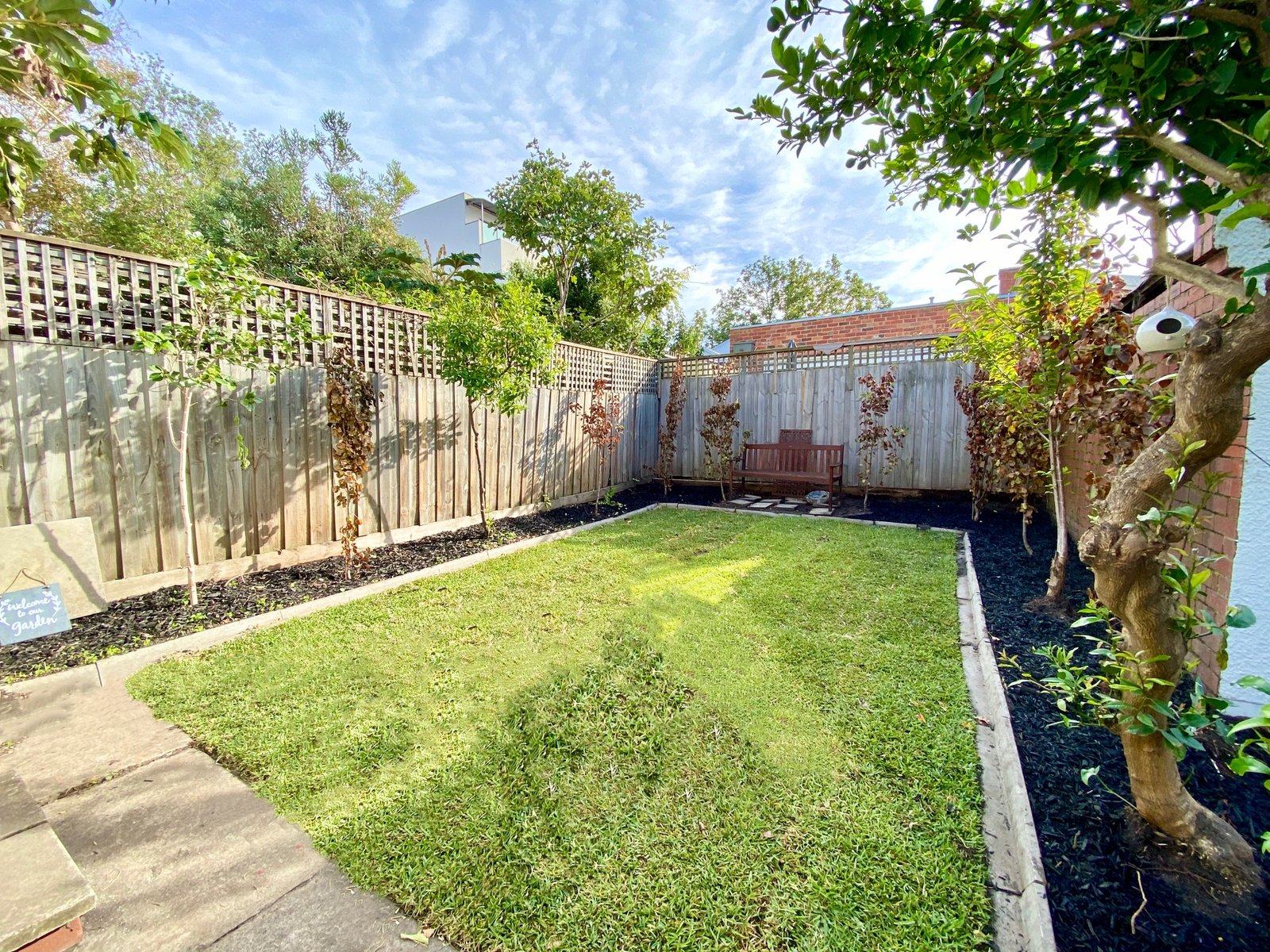 Real Estate and Property in 1a Almond Street, Caulfield South, VIC